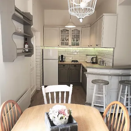 Family Garden Apartment Siófok
